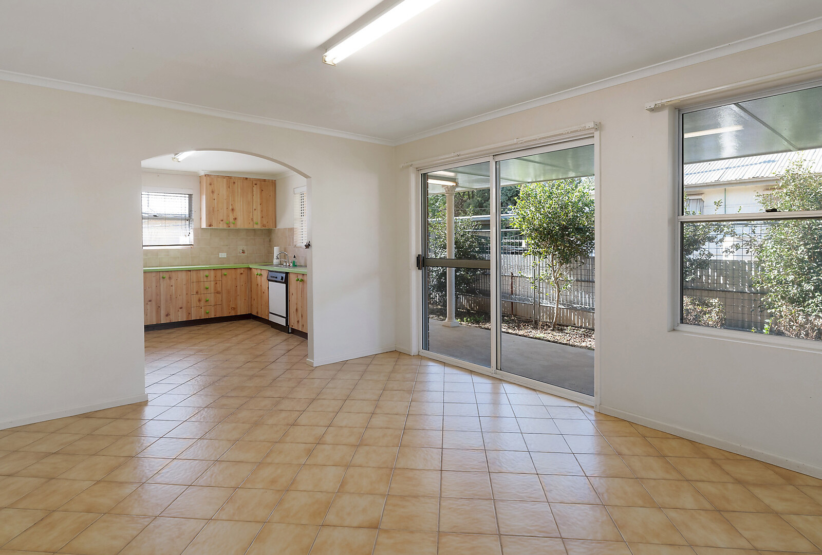 105 Grey Street, Temora NSW 2666 - photo 3