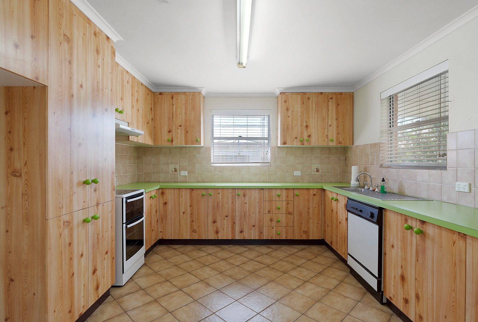 105 Grey Street, Temora NSW 2666 - photo 5