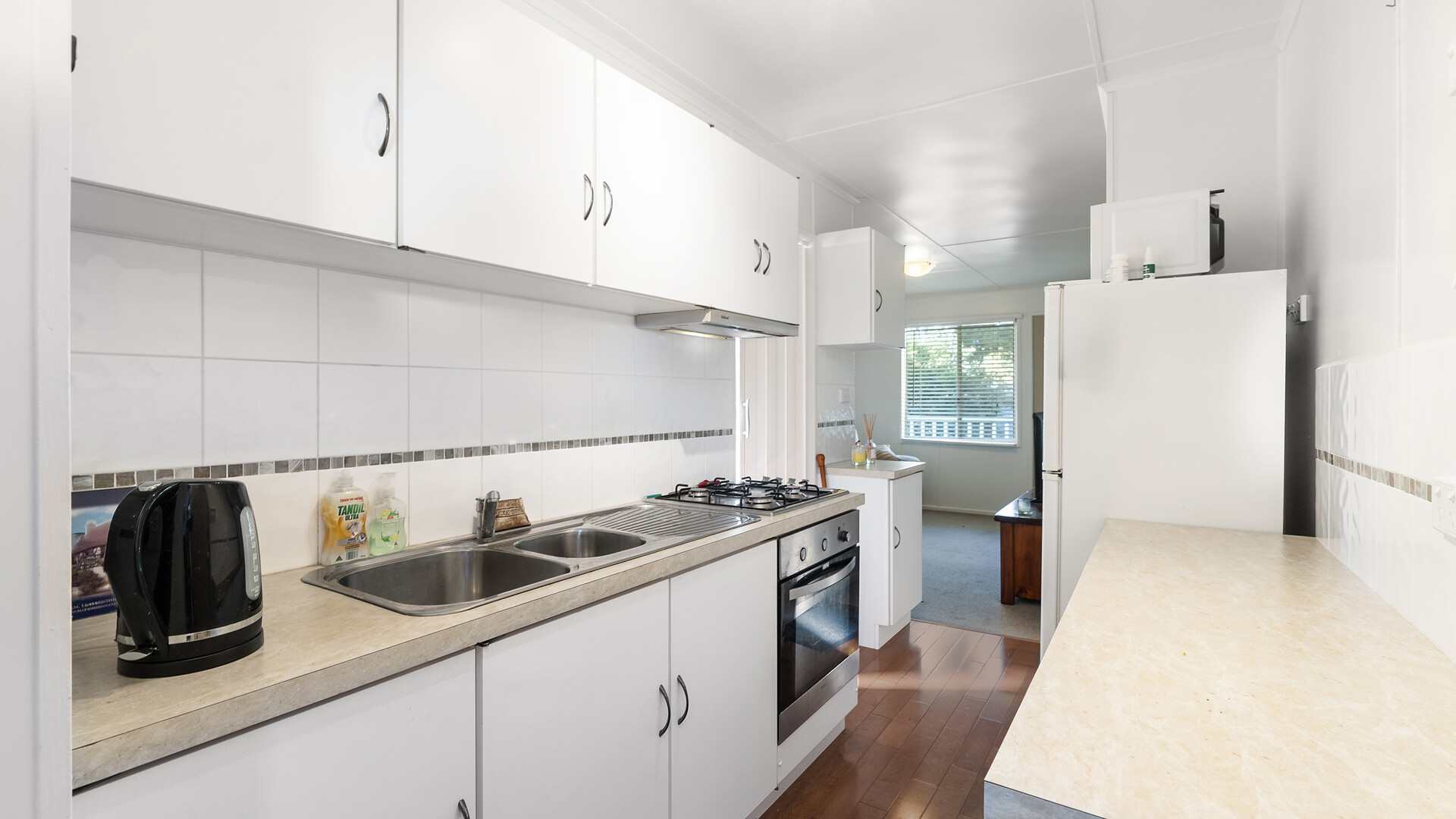 7 & 7a Crown Street, Narrandera NSW 2700 - photo 15