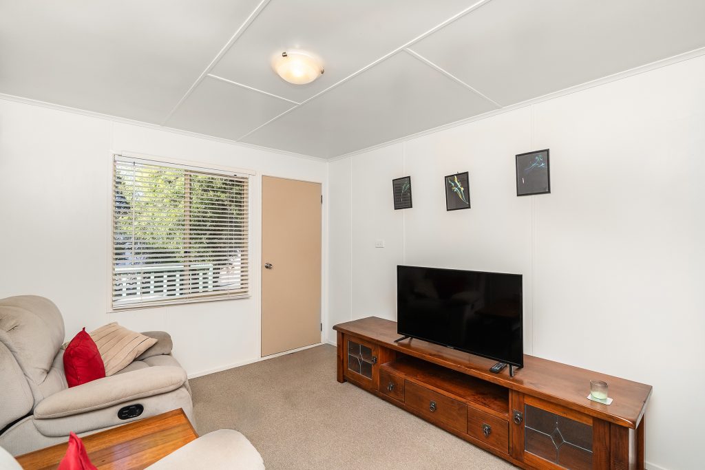 7 & 7a Crown Street, Narrandera NSW 2700 - photo 18