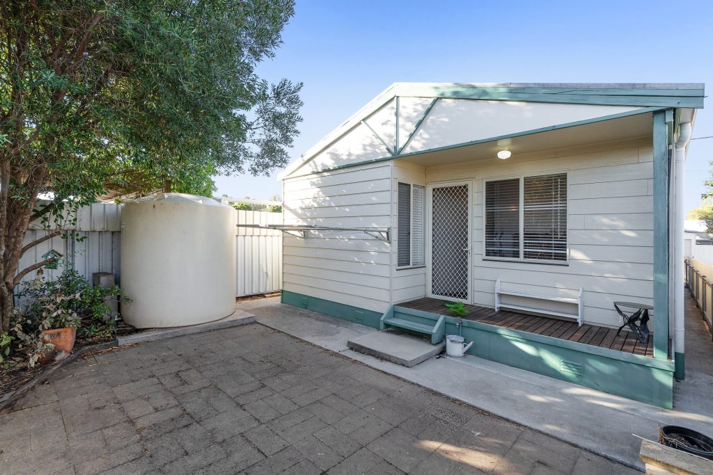 7 & 7a Crown Street, Narrandera NSW 2700 - photo 25