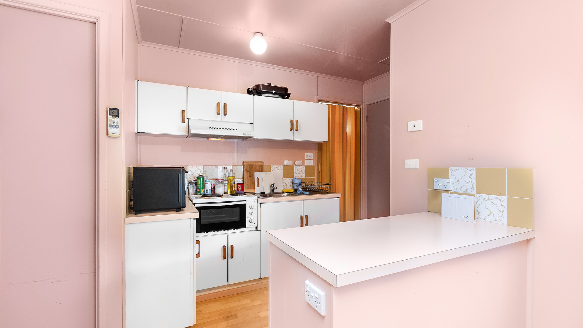 7 & 7a Crown Street, Narrandera NSW 2700 - photo 5