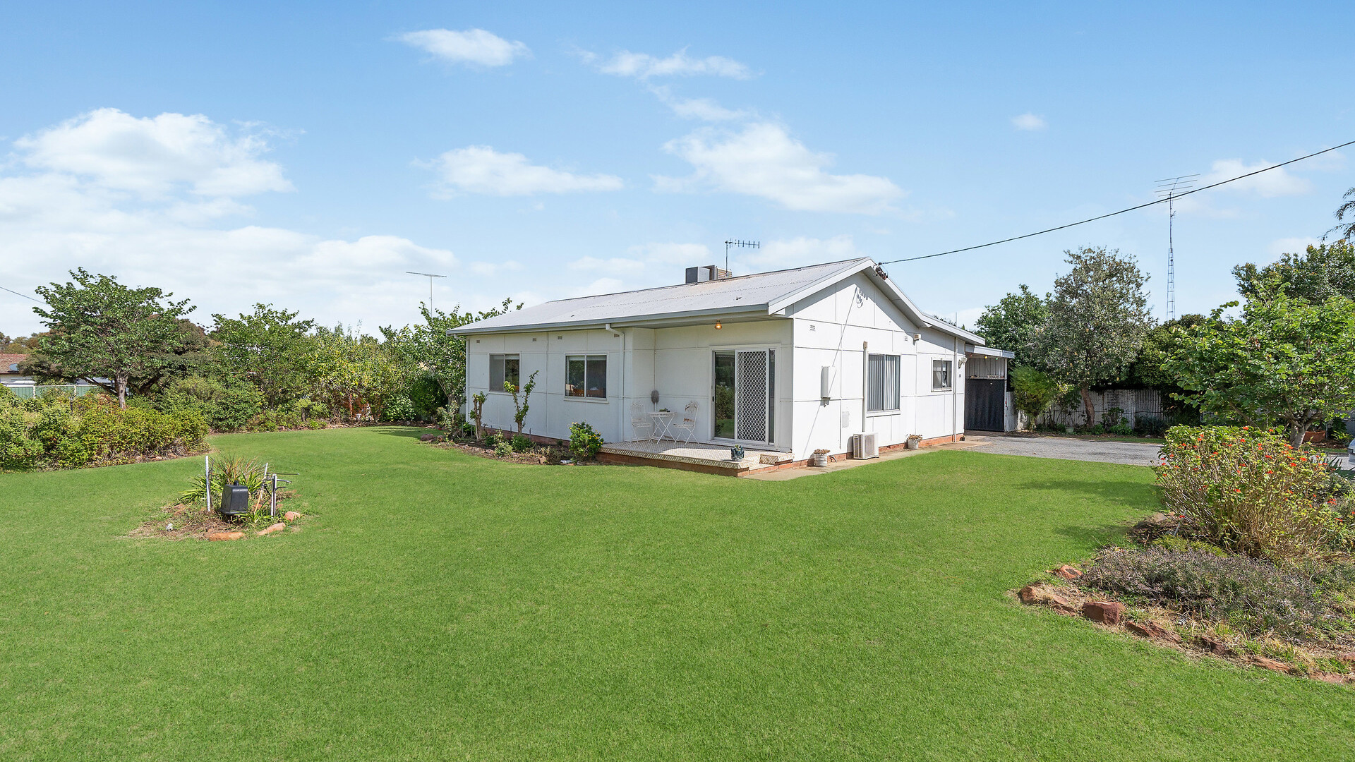 35 Cherry Avenue, Leeton NSW 2705 - McGrath Riverina