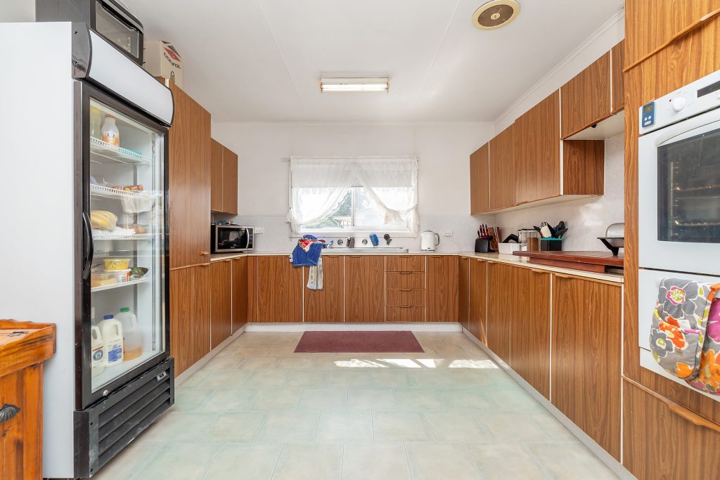 35 Cherry Avenue, Leeton NSW 2705 - photo 3