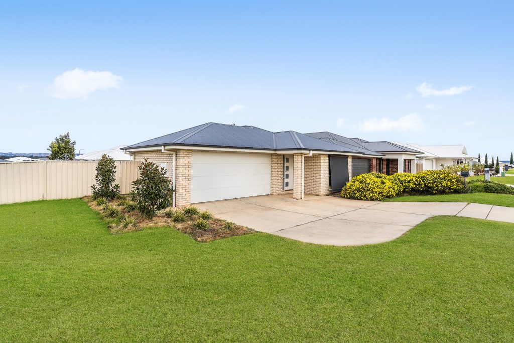 37 Cootamundra Boulevard, Gobbagombalin NSW 2650 - photo 16