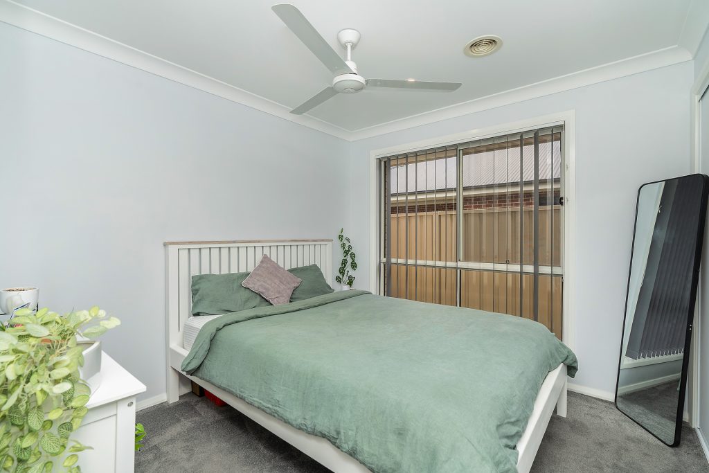 37 Cootamundra Boulevard, Gobbagombalin NSW 2650 - photo 9