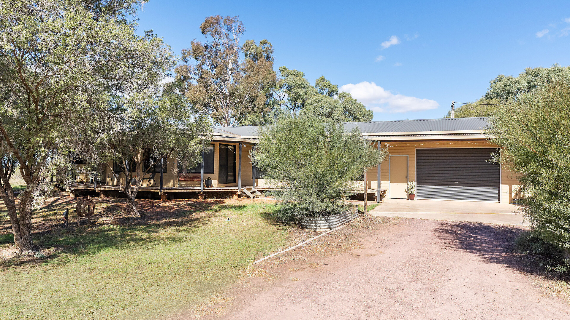 73 Brown Road, Leeton NSW 2705 - photo 4