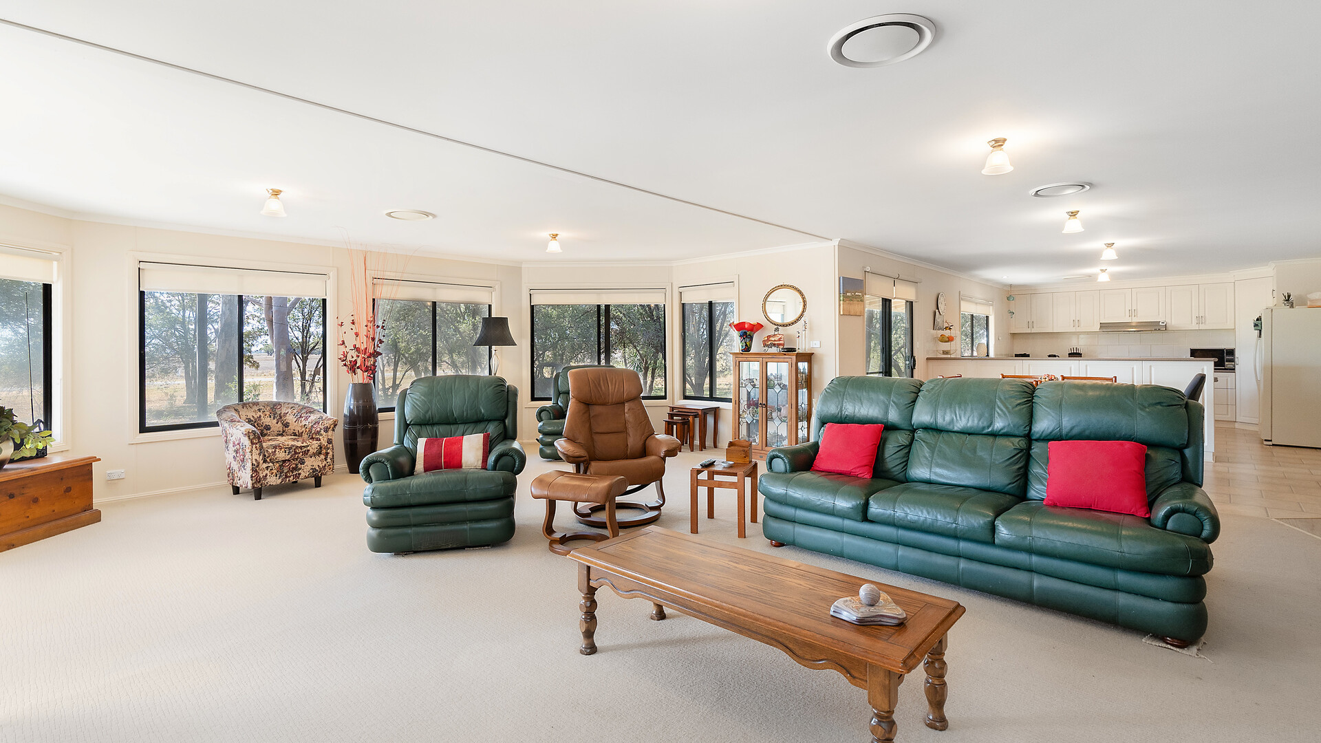 73 Brown Road, Leeton NSW 2705 - photo 7