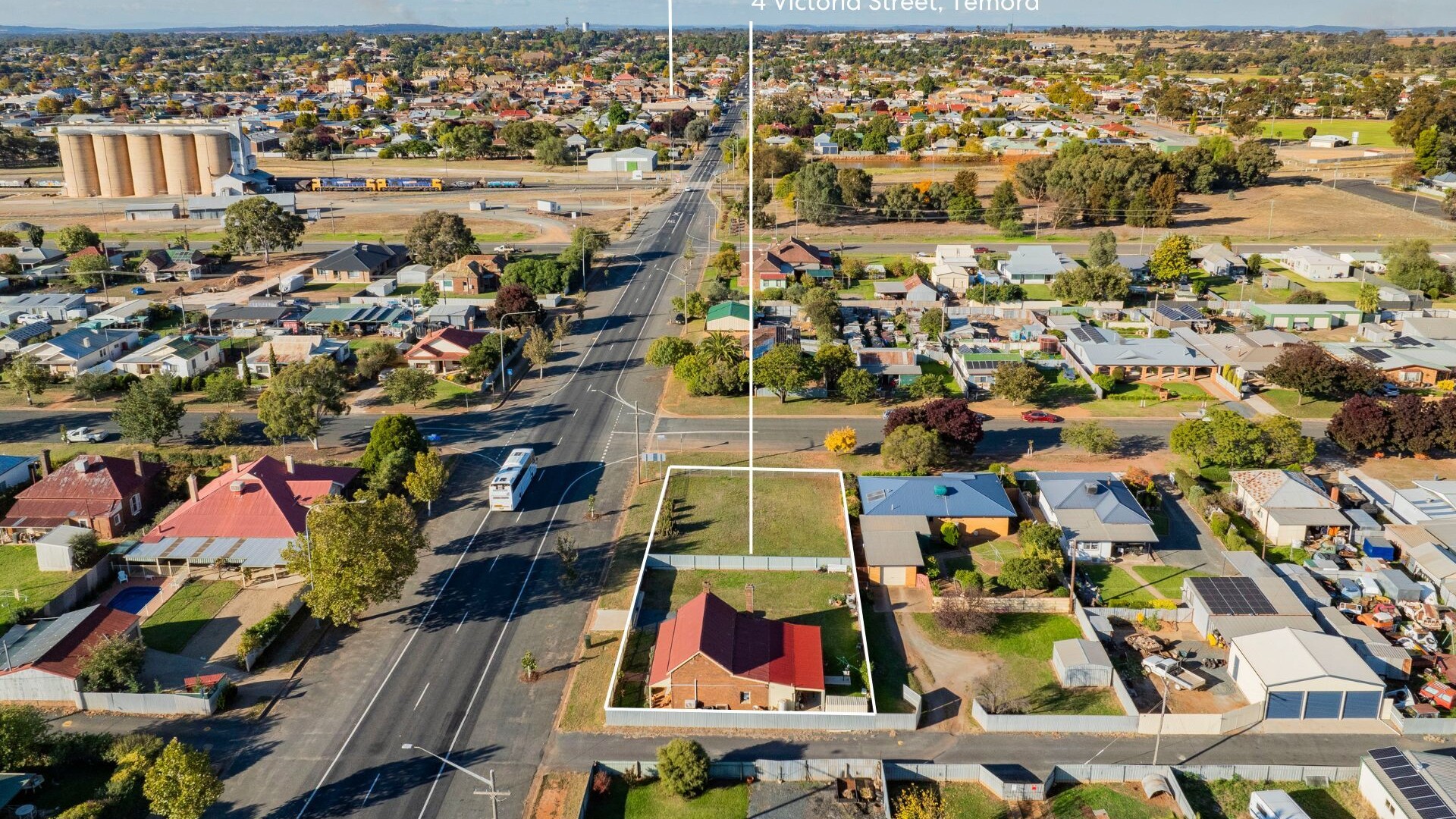 4 Victoria Street, Temora NSW 2666 - photo 2
