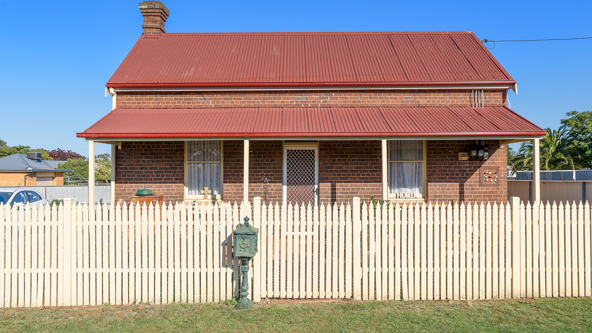 4 Victoria Street, Temora NSW 2666 - photo 3