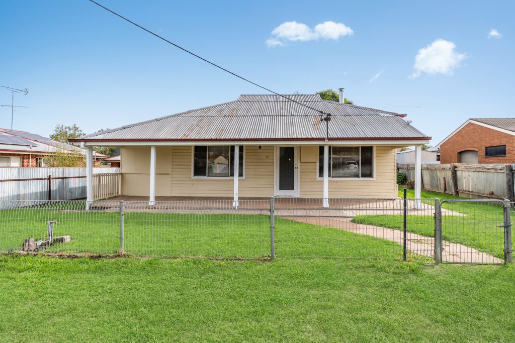22 Charles Street, Narrandera NSW 2700 - McGrath Riverina