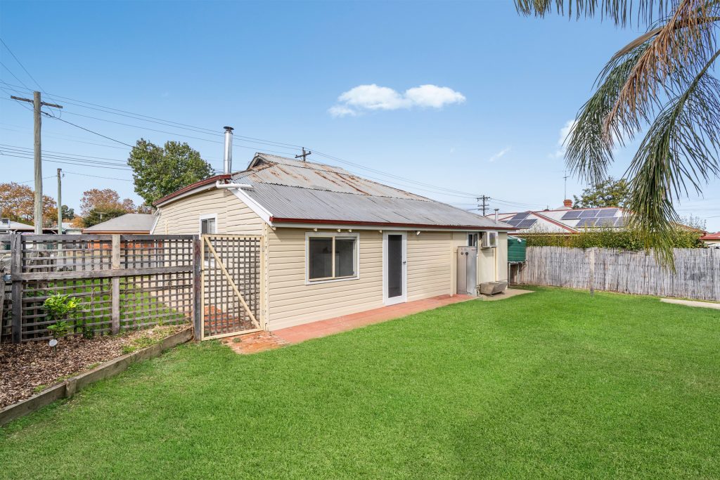 22 Charles Street, Narrandera NSW 2700 - photo 13