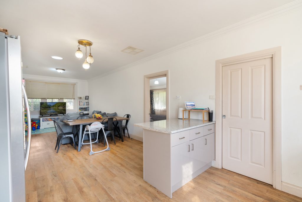 45 Ferrier Street, Narrandera NSW 2700 - photo 3
