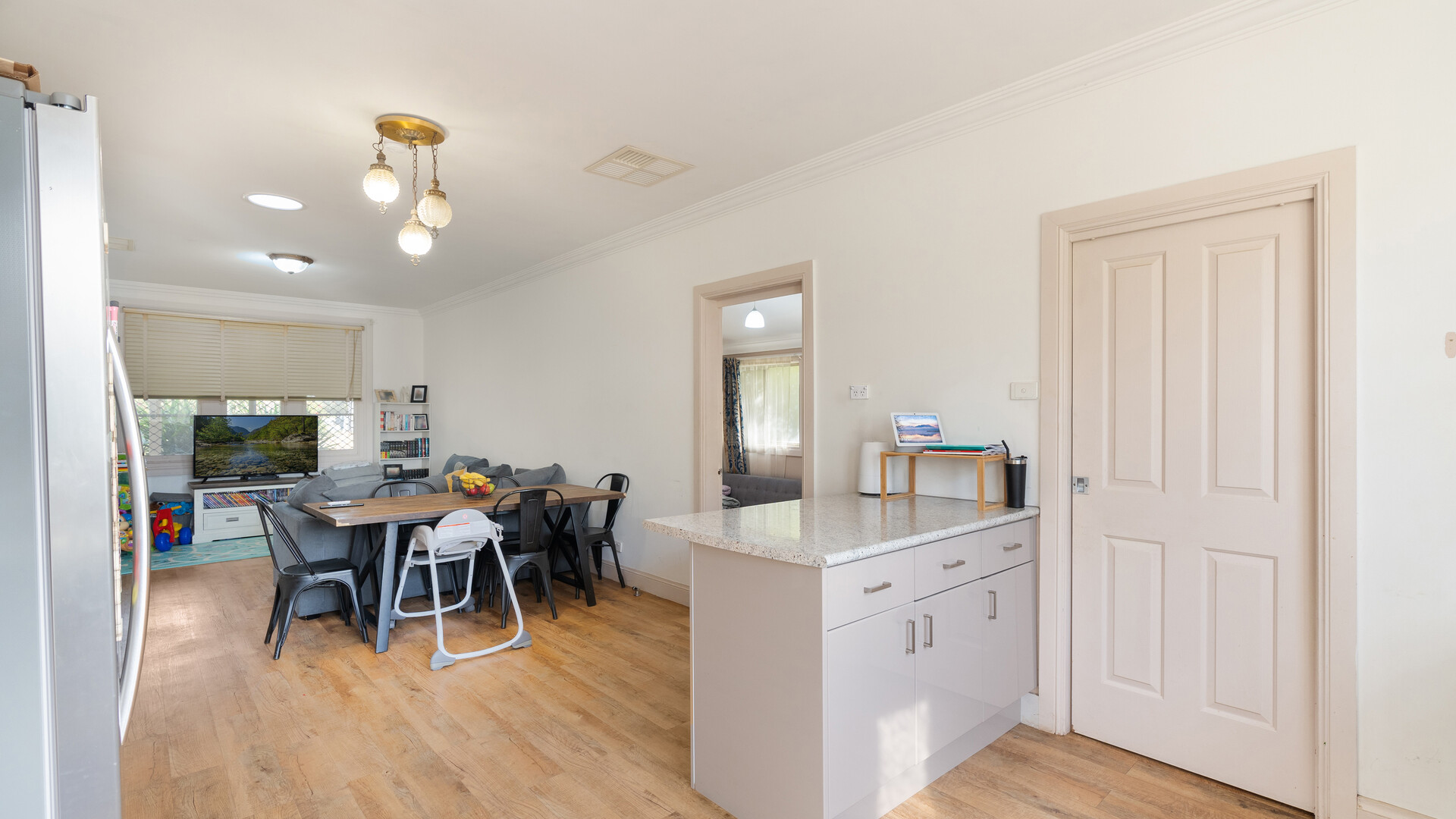 45 Ferrier Street, Narrandera NSW 2700 - photo 3
