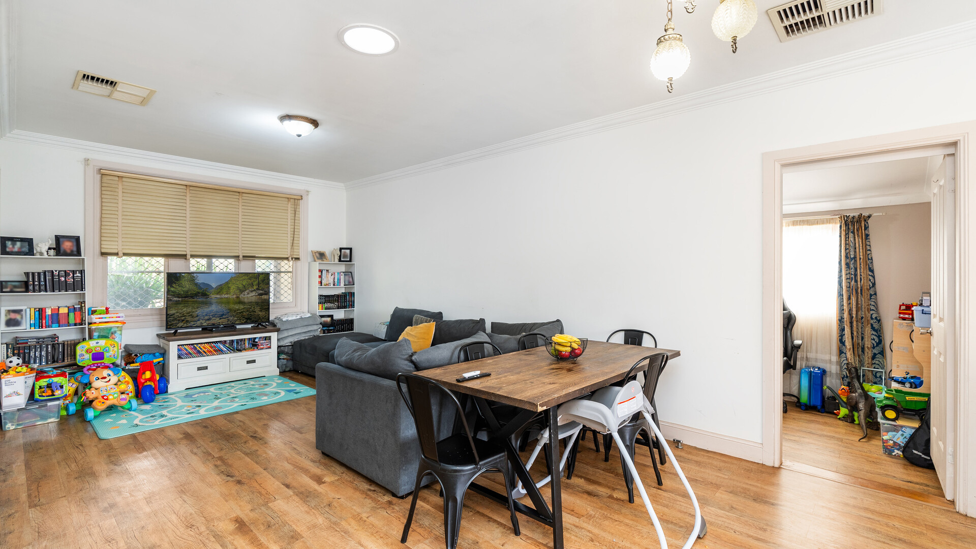 45 Ferrier Street, Narrandera NSW 2700 - photo 8