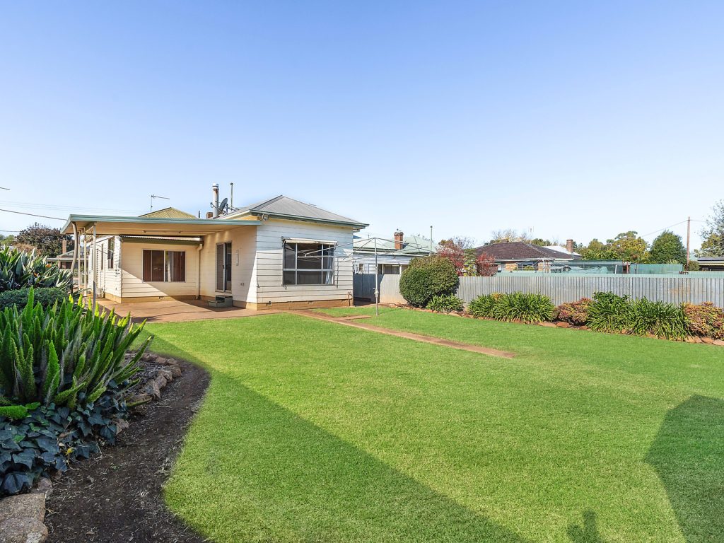 108 Aurora Street, Temora NSW 2666 - photo 14