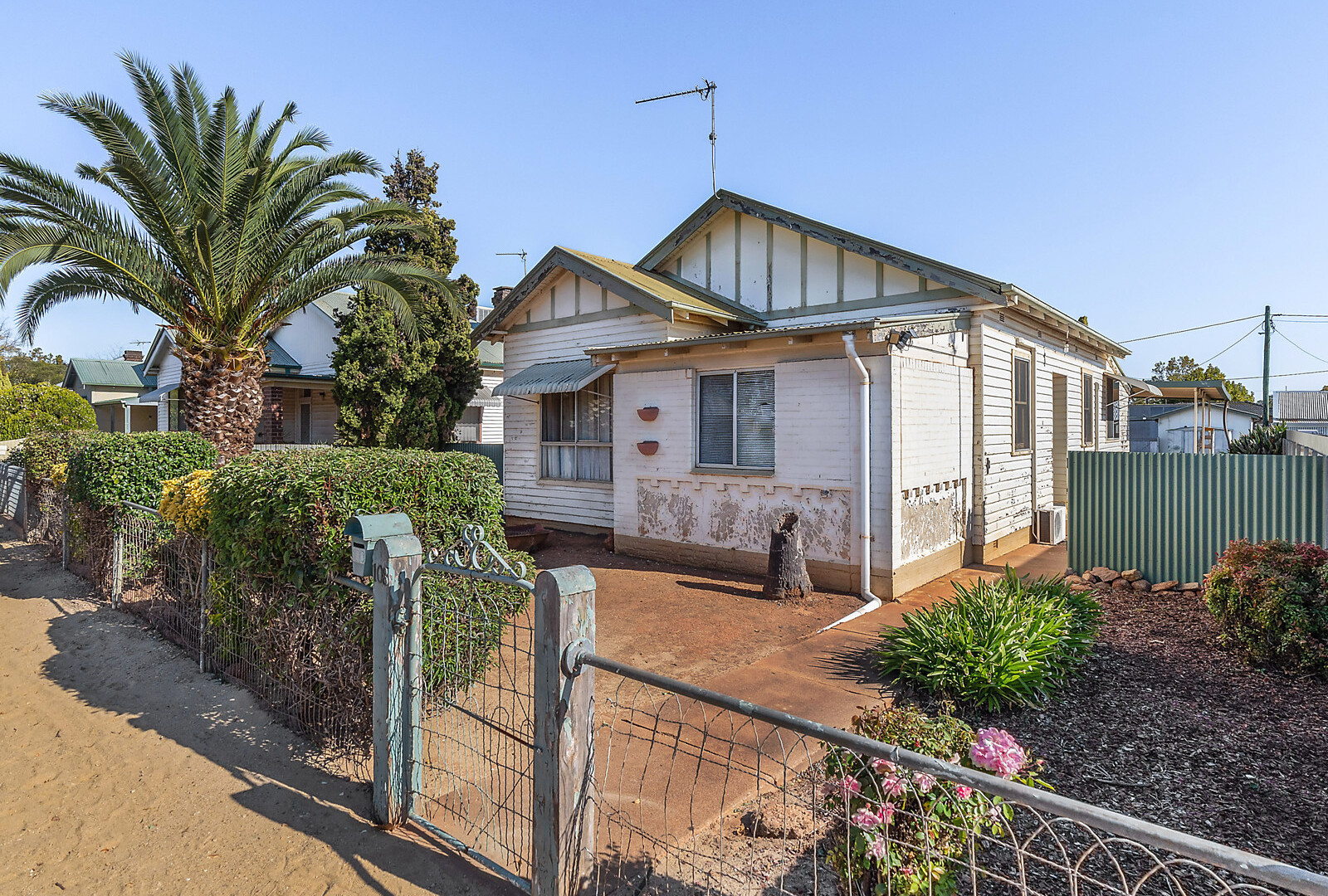 108 Aurora Street, Temora NSW 2666 - photo 17