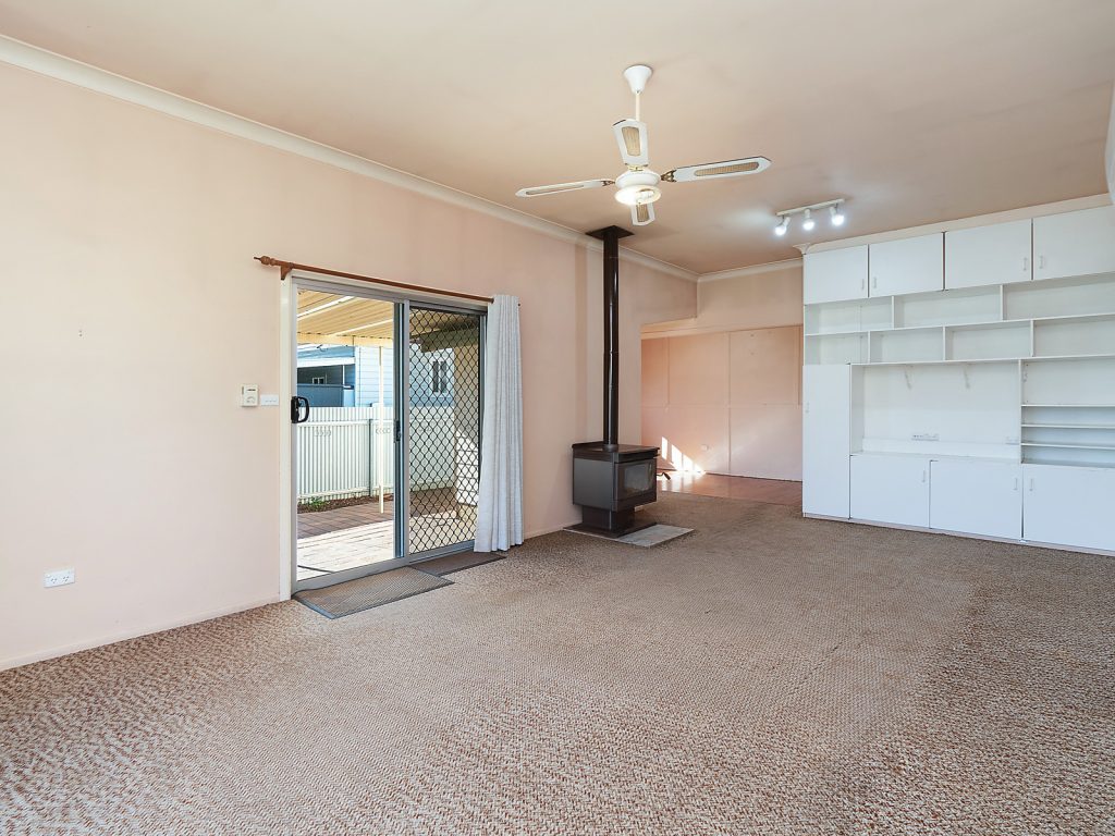 108 Aurora Street, Temora NSW 2666 - photo 4