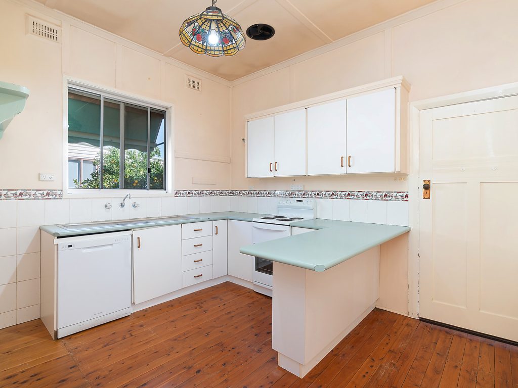 108 Aurora Street, Temora NSW 2666 - photo 6