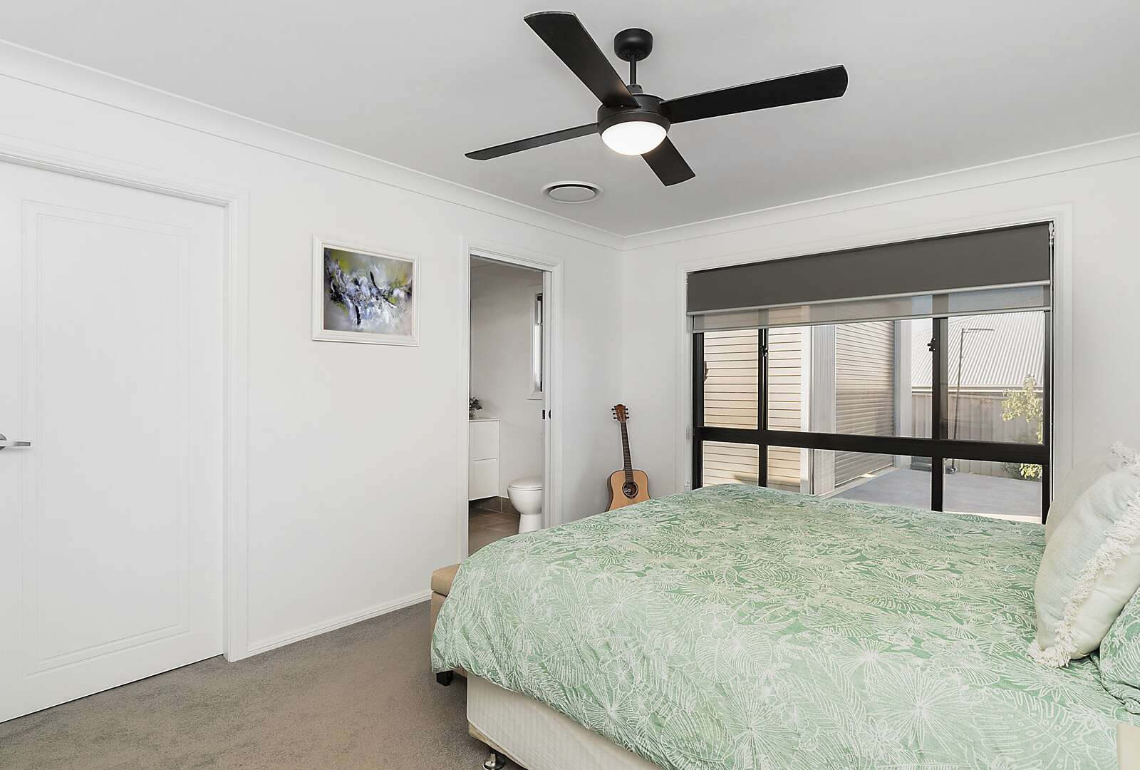 4 Timmins Street, Temora NSW 2666 - photo 13
