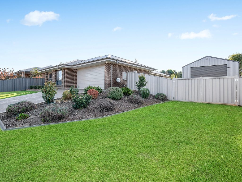 4 Timmins Street, Temora NSW 2666 - photo 19