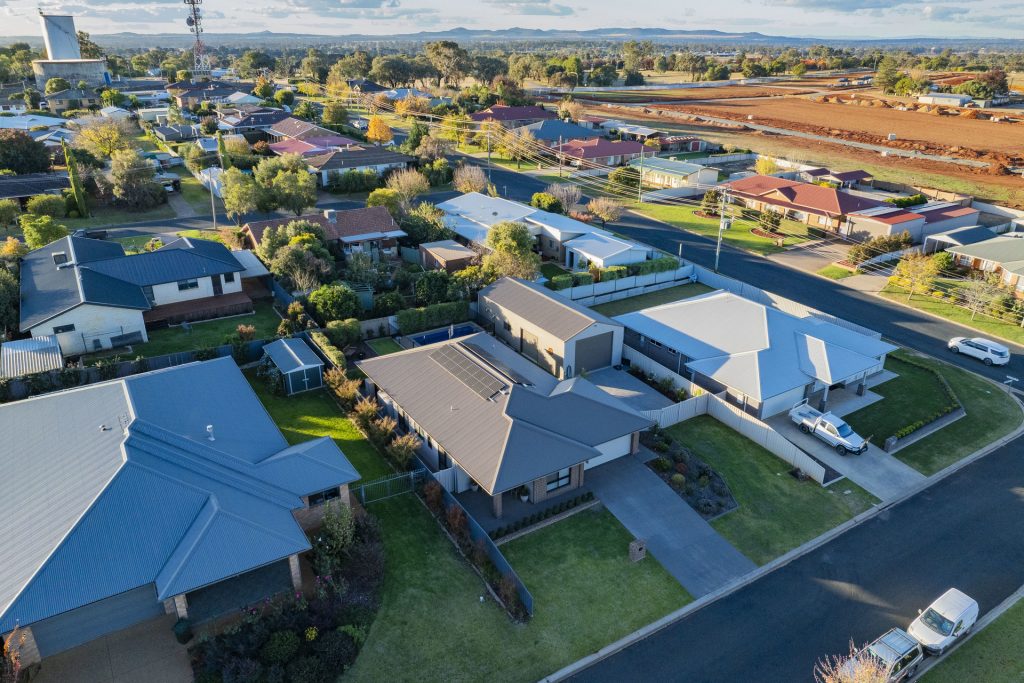 4 Timmins Street, Temora NSW 2666 - photo 20