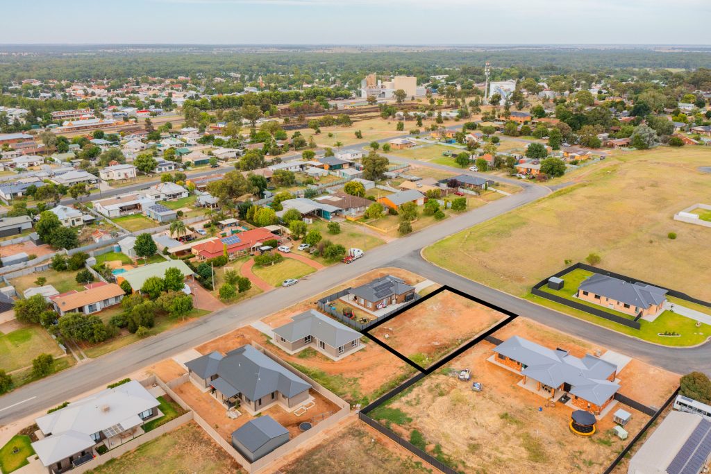 3 Lettie Street, Narrandera NSW 2700 - McGrath Riverina