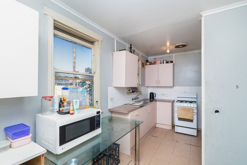 10 Madang Street, Ashmont NSW 2650 - photo 6