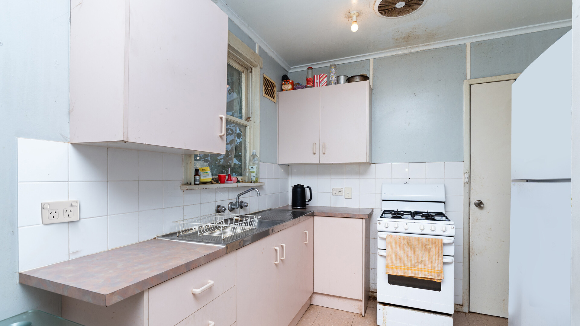 10 Madang Street, Ashmont NSW 2650 - photo 7