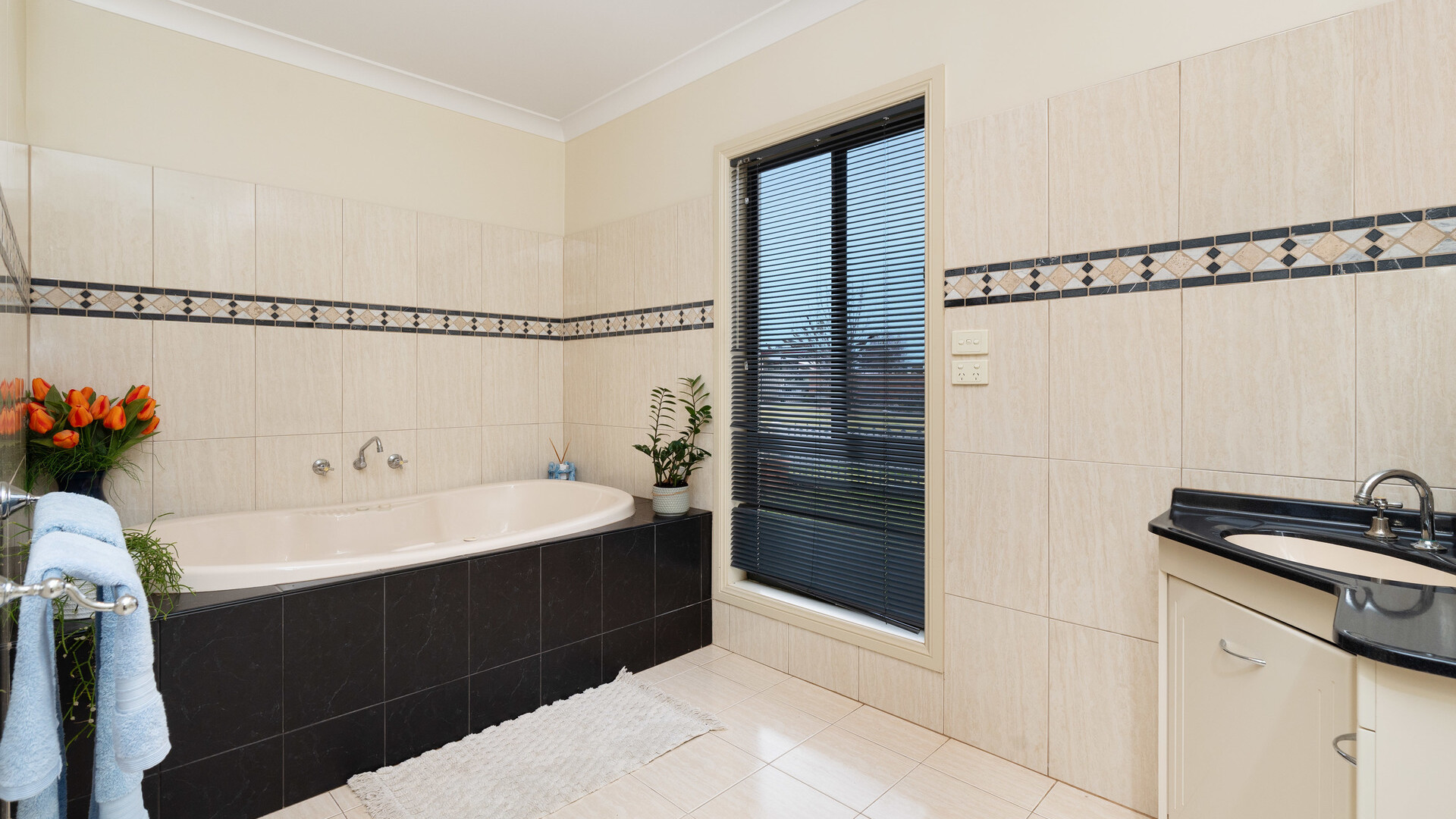 20 Bella Vista Drive, Leeton NSW 2705 - photo 15