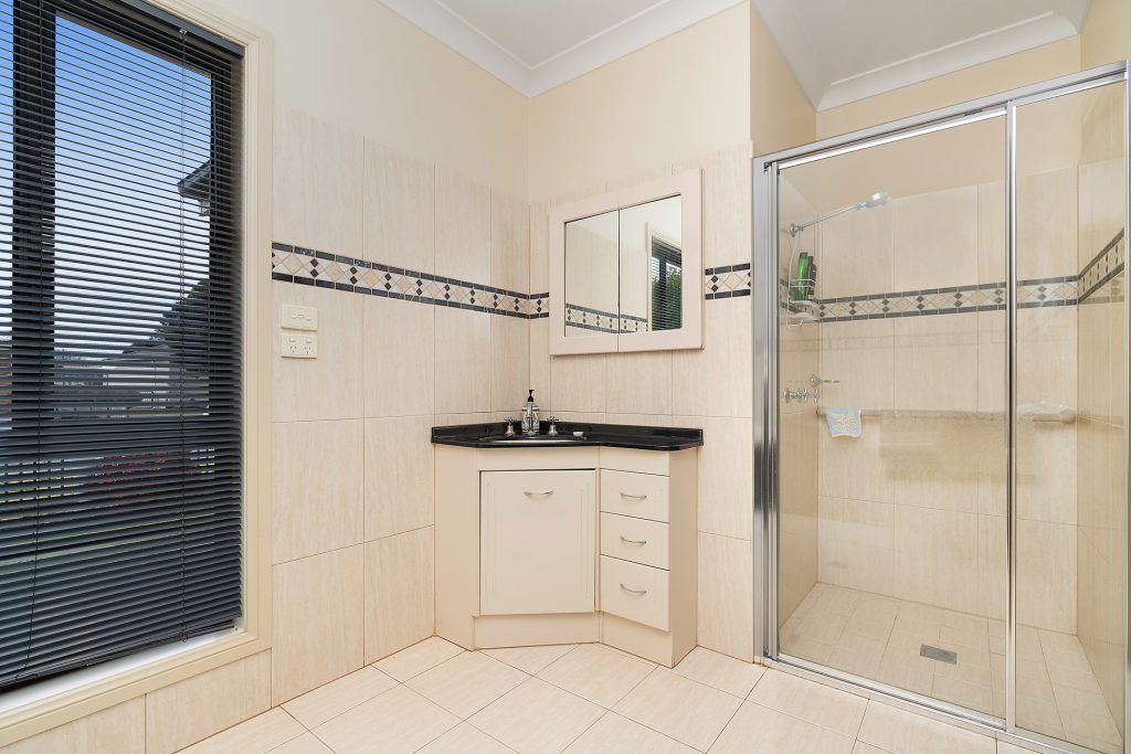 20 Bella Vista Drive, Leeton NSW 2705 - photo 16