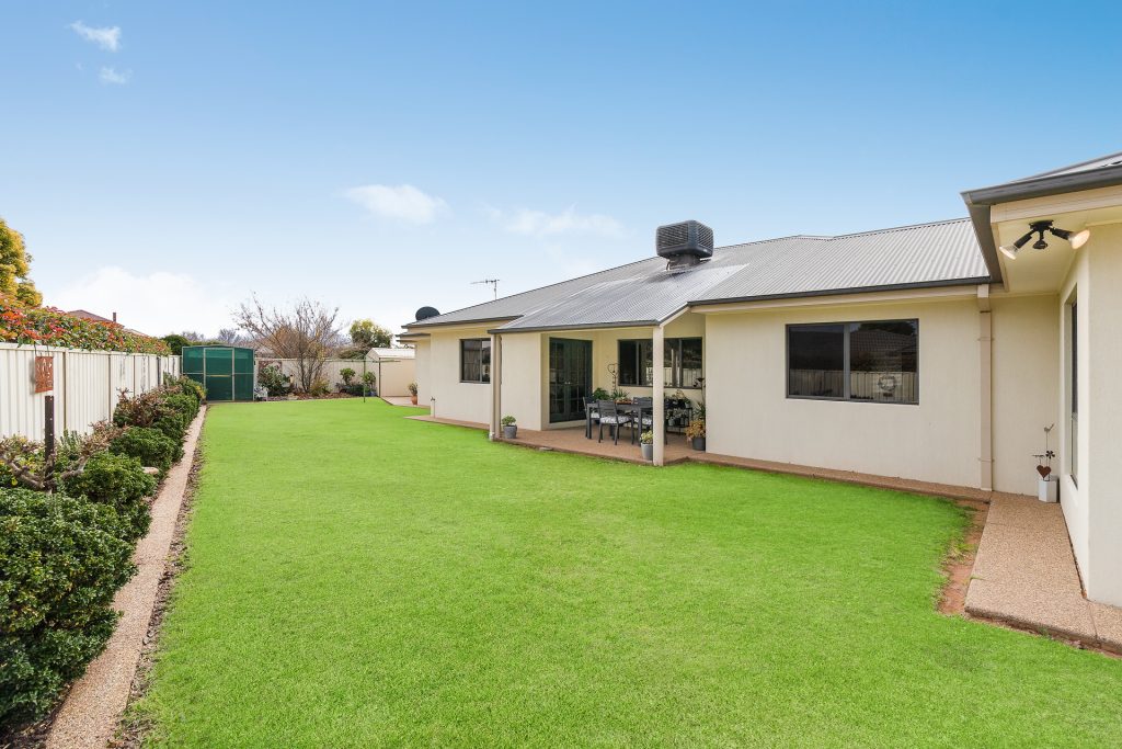 20 Bella Vista Drive, Leeton NSW 2705 - photo 18