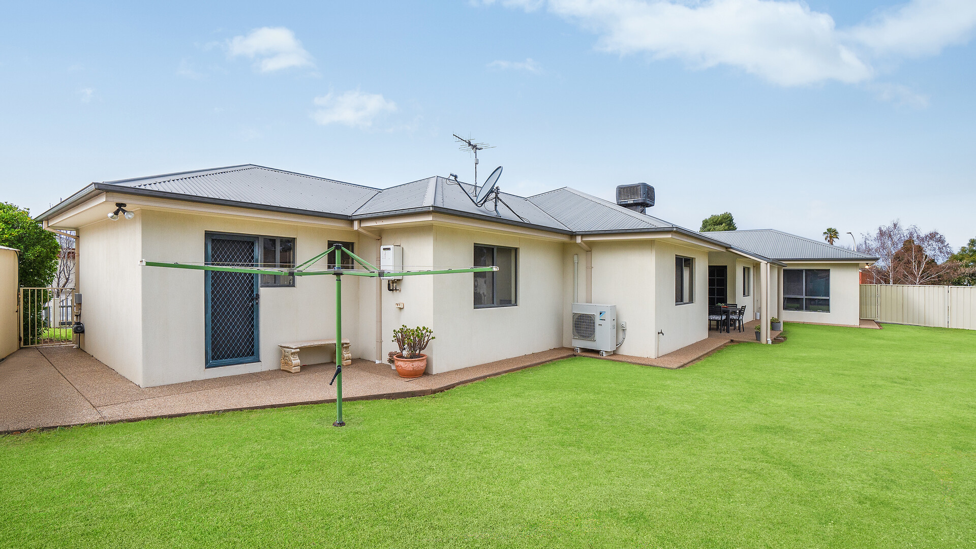 20 Bella Vista Drive, Leeton NSW 2705 - photo 19