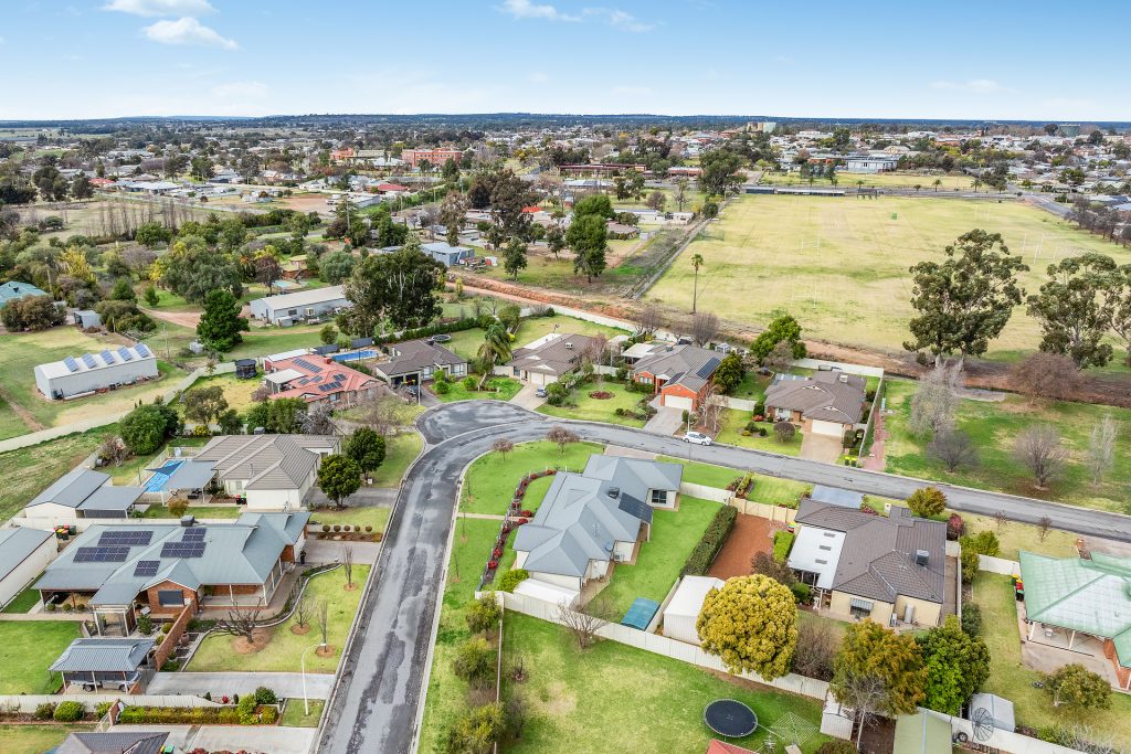 20 Bella Vista Drive, Leeton NSW 2705 - photo 21