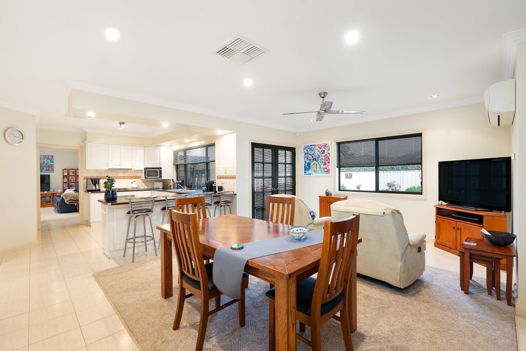 20 Bella Vista Drive, Leeton NSW 2705 - photo 6