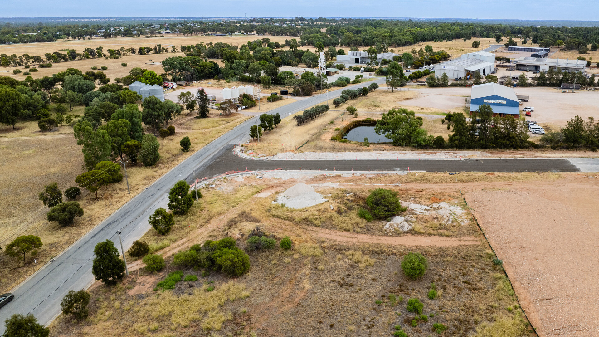17 Driscoll Road, Narrandera NSW 2700 - photo 3