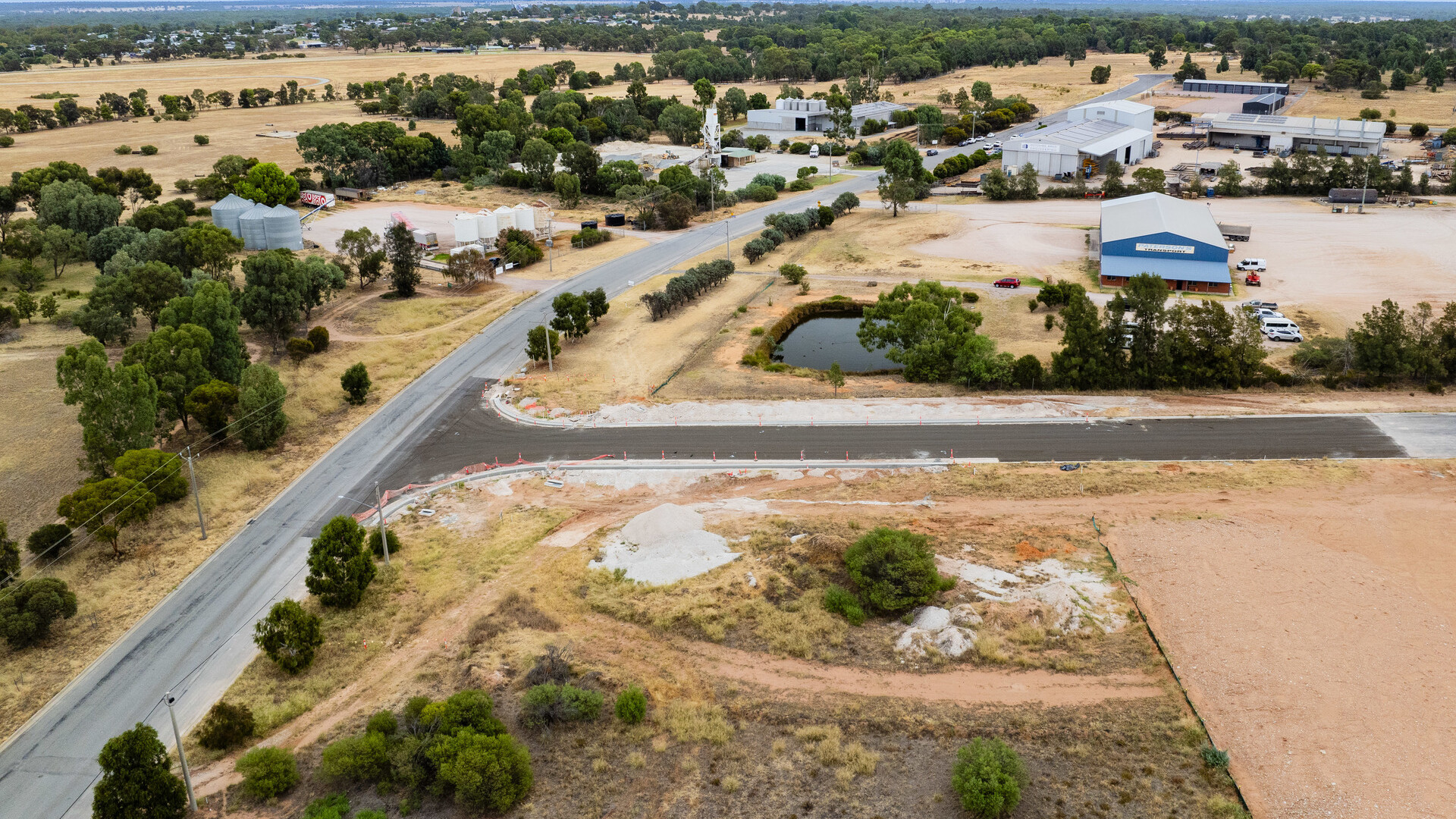 17 Driscoll Road, Narrandera NSW 2700 - photo 4