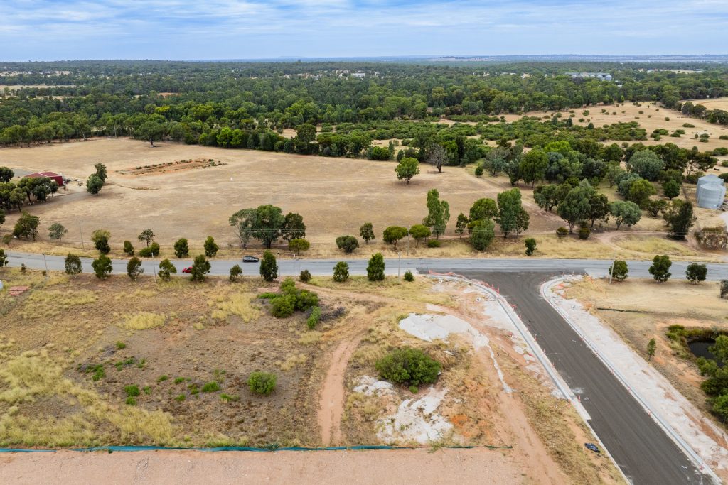 17 Driscoll Road, Narrandera NSW 2700 - photo 6