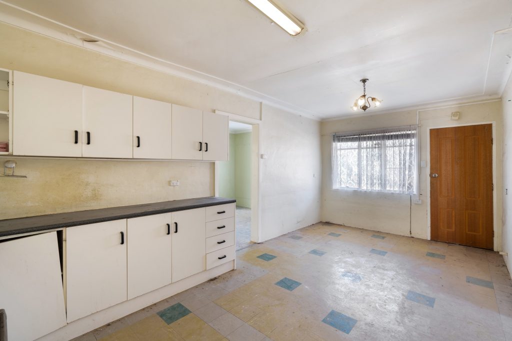 67 Melbourne Street, Narrandera NSW 2700 - photo 2