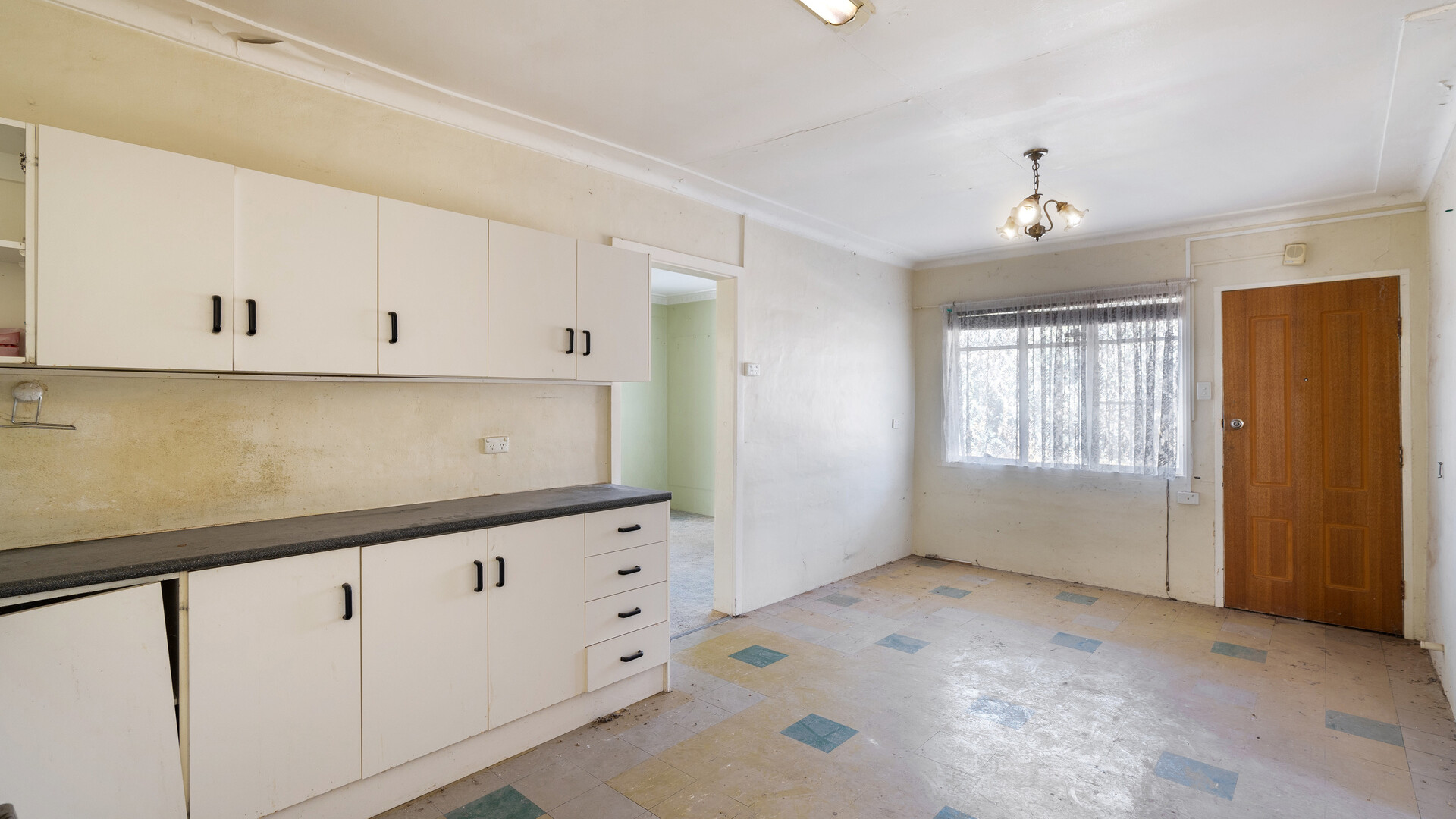 67 Melbourne Street, Narrandera NSW 2700 - photo 2