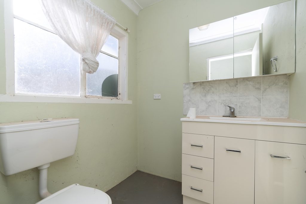 67 Melbourne Street, Narrandera NSW 2700 - photo 3