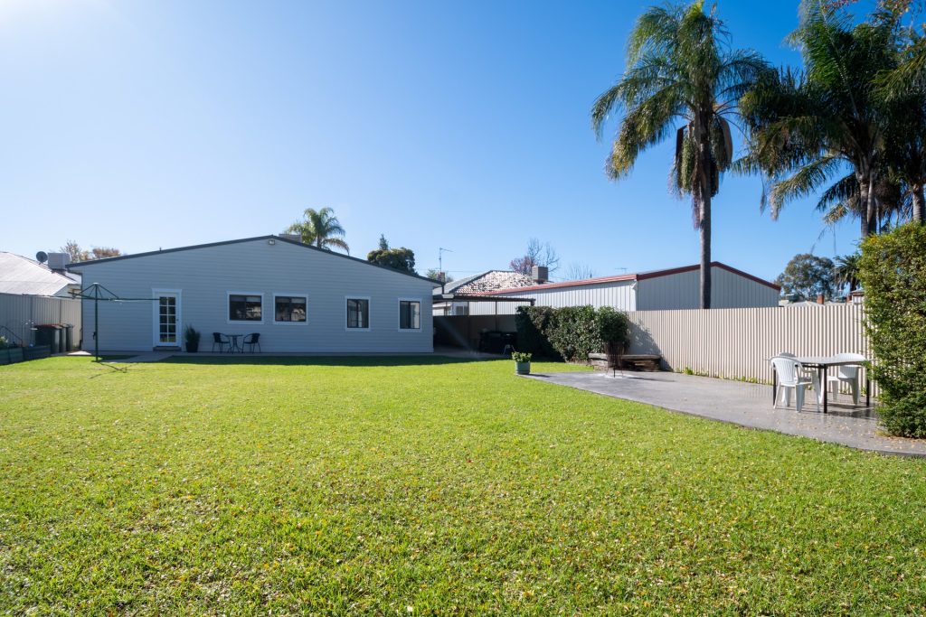 16 Mulga Street, Leeton NSW 2705 - photo 22