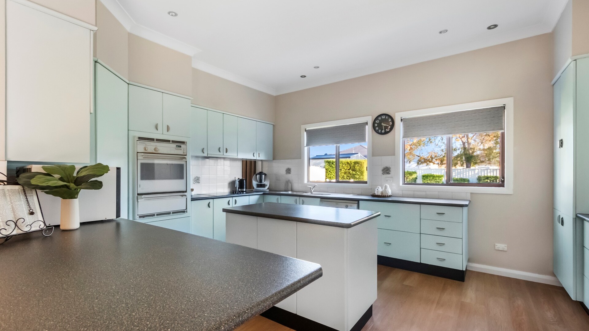 16 Mulga Street, Leeton NSW 2705 - photo 4