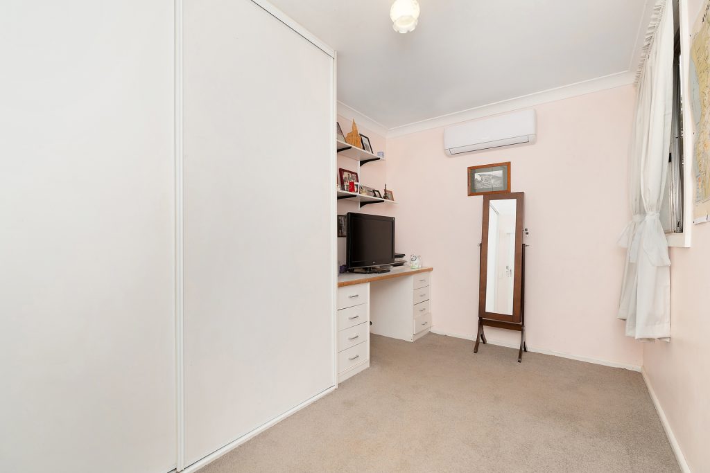 59 Jellicoe Street, Temora NSW 2666 - photo 10