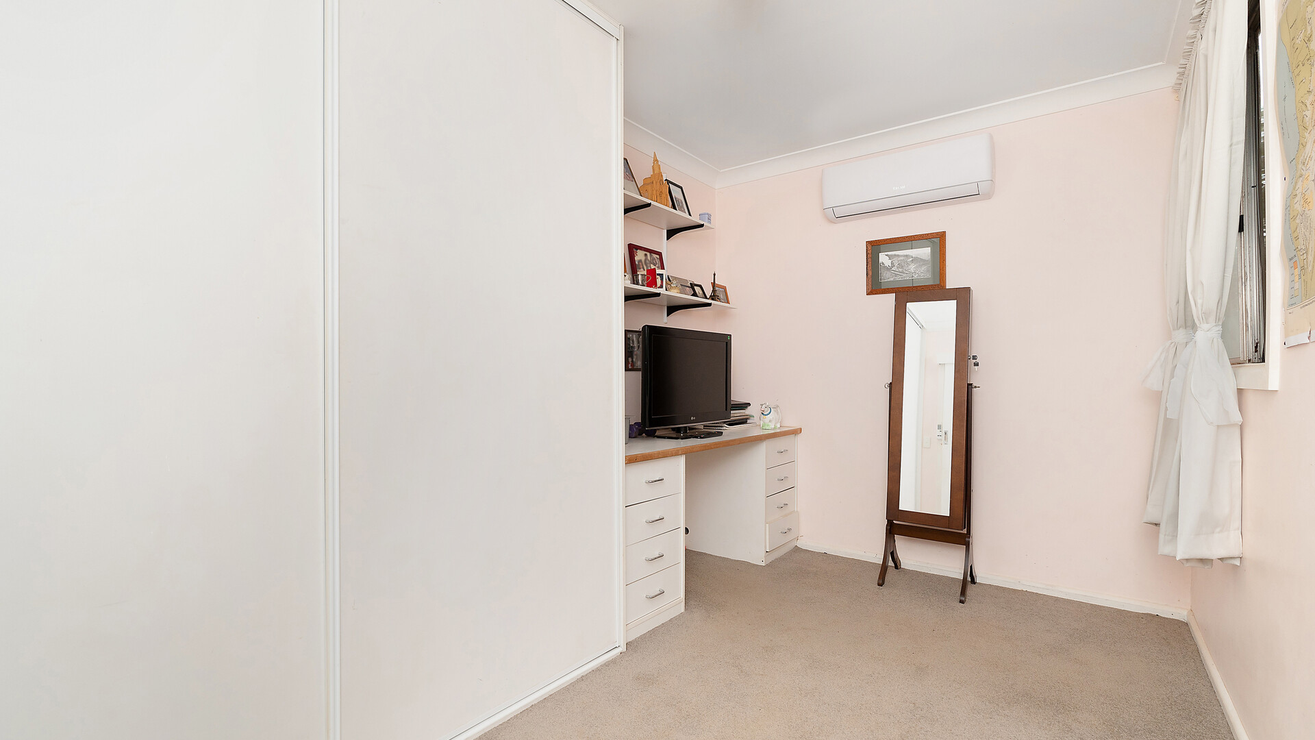 59 Jellicoe Street, Temora NSW 2666 - photo 10