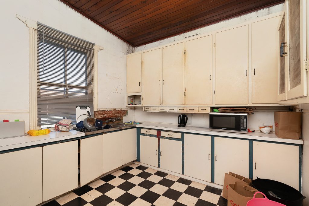 24 Elwin Street, Narrandera NSW 2700 - photo 5
