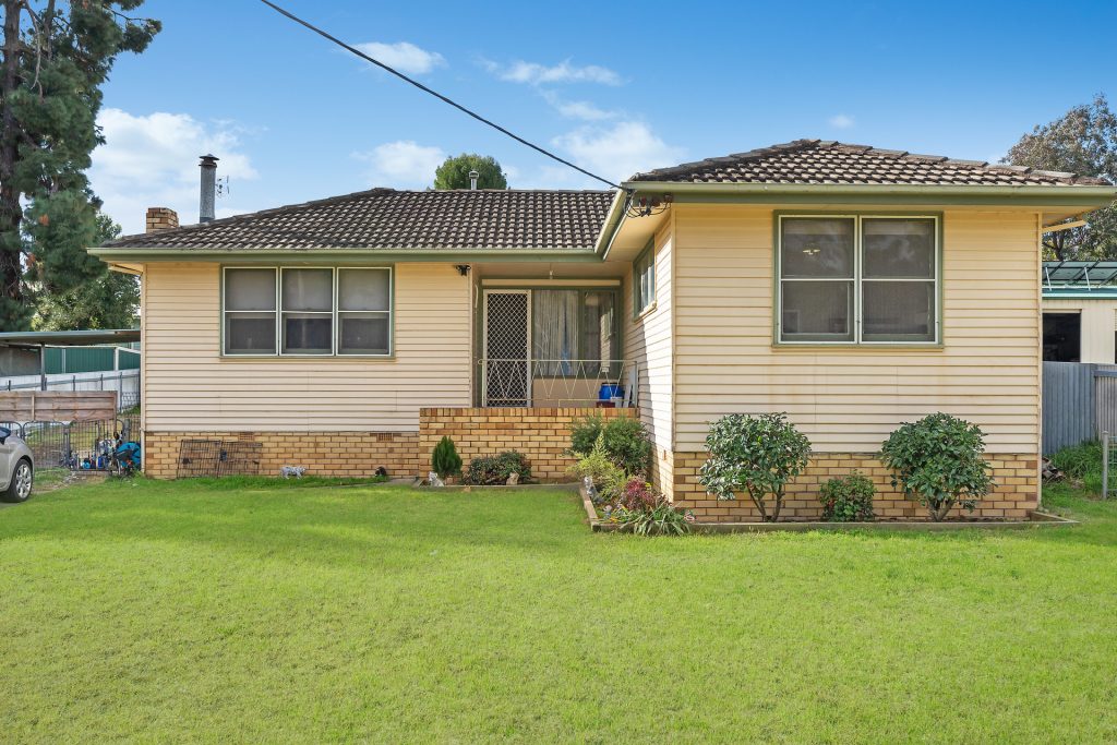 Sold - 13 Lake Drive - New Property in Narrandera - Real Estate by Leisa Williams