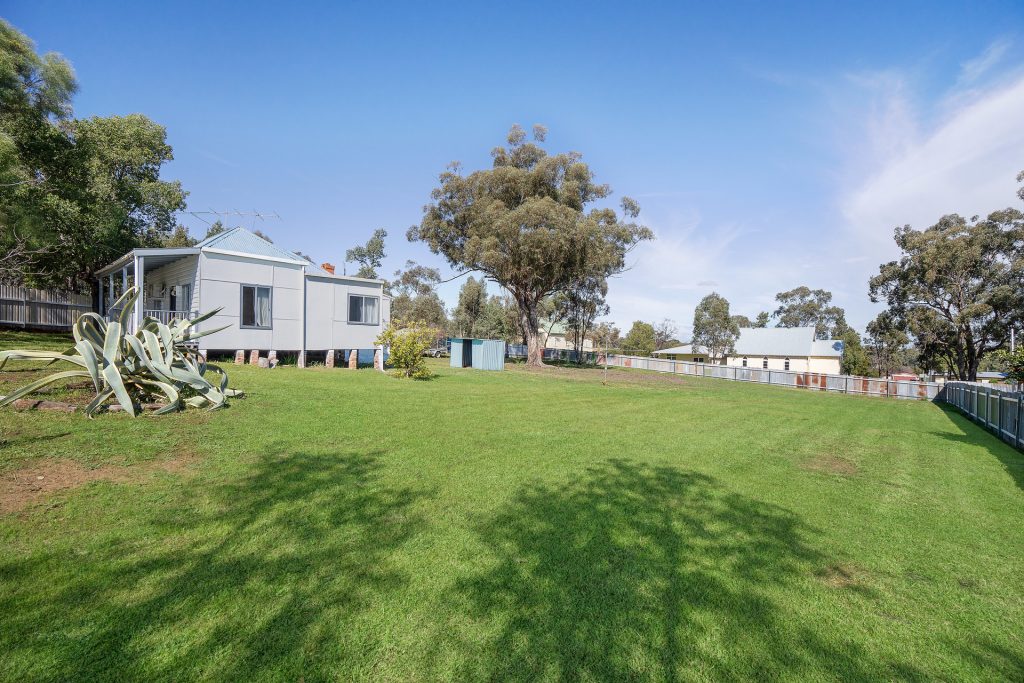 33 Barellan Street, Ardlethan NSW 2665 - photo 14