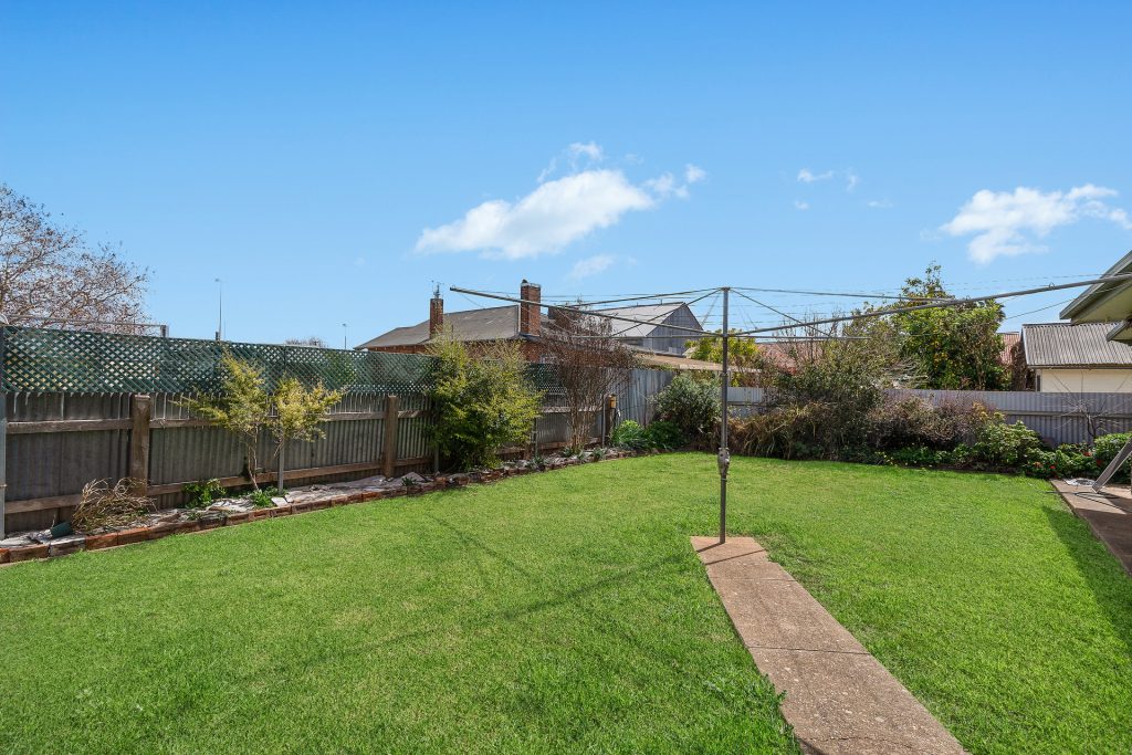 2/93-95 Loftus Street, Temora NSW 2666 - photo 14