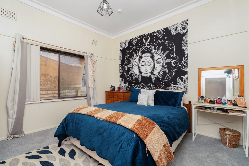 89 Bridges Street, Temora NSW 2666 - photo 12